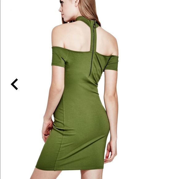 Guess chocker dress - Picture 6 of 6